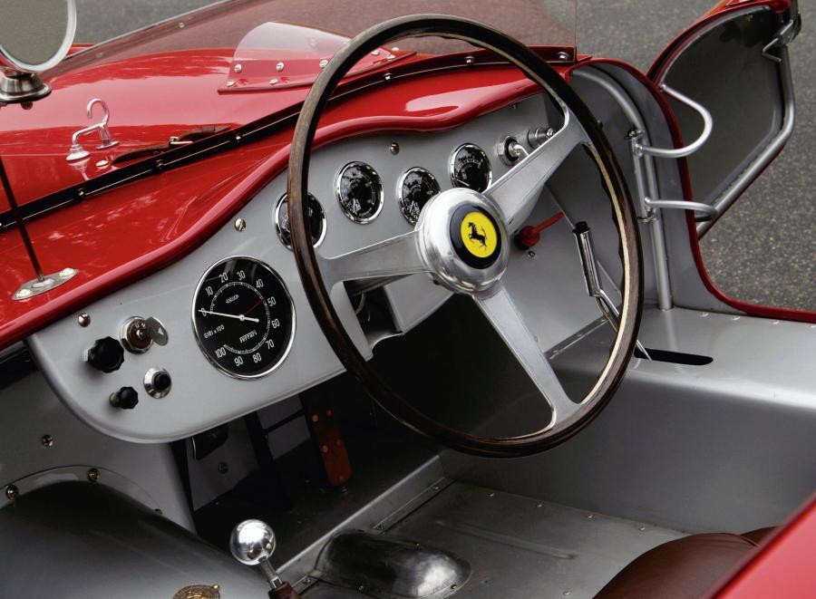  Ferrari 250 TRI61 1961 года  (фото 11 из 18)
